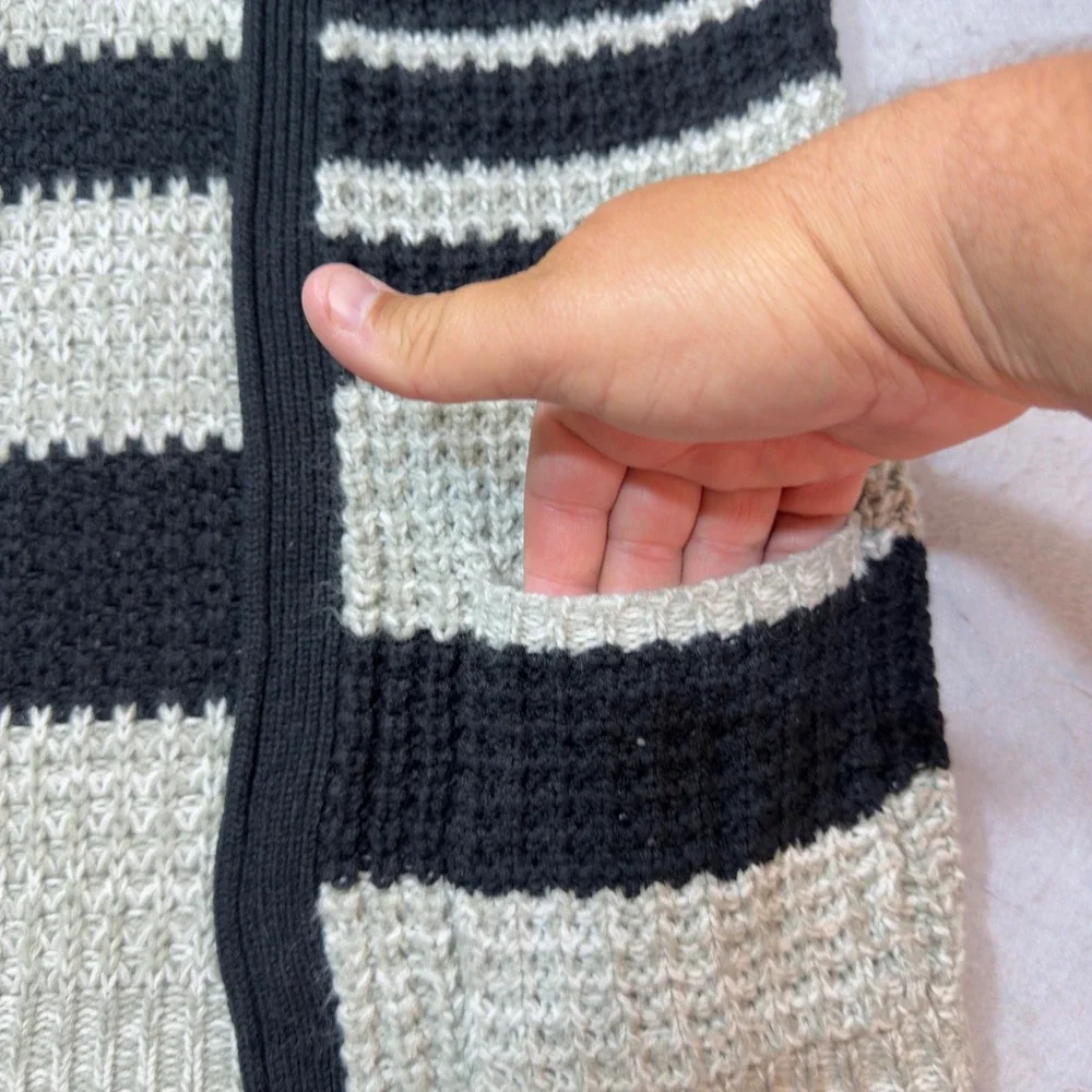 Rue21 Cardigan Womens XL Black White Excellent Striped Open Front Waffle Knit